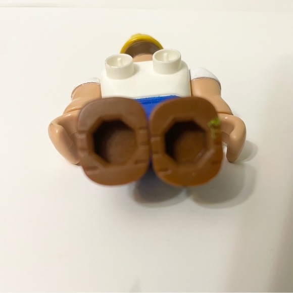 Mega Bloks Lot of 4 Construction Worker Piglet Cinderella Toys Figures - Picture 16 of 16